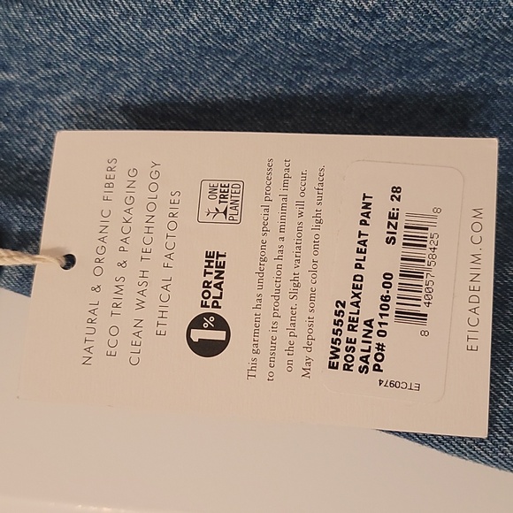 Jeans for Elaine - Picture 3 of 4